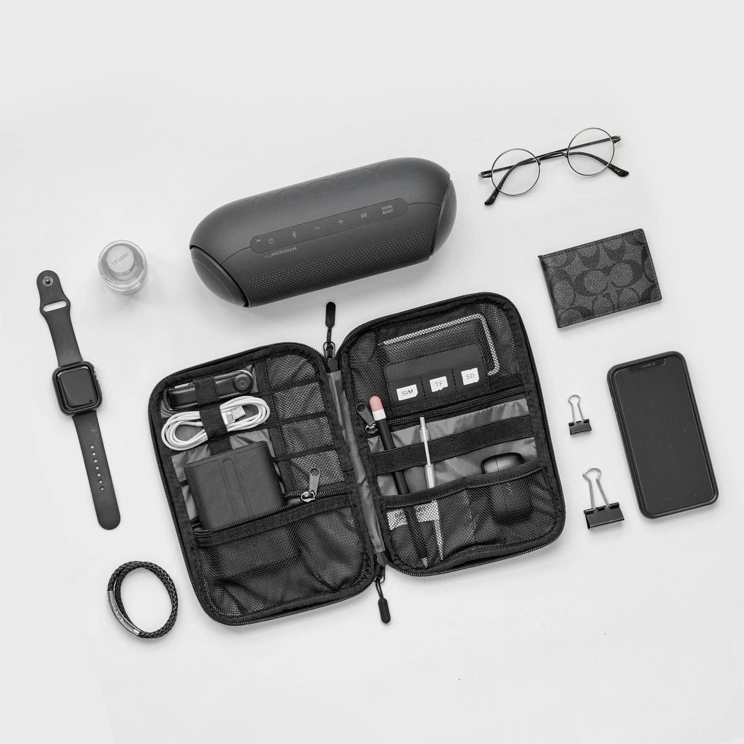 BAGSMART Large Electronics Travel Organizer Case, Tech Accessories Cord Storage Bag for Phone, Power Bank, SD Card, Cables, Black - Image 8